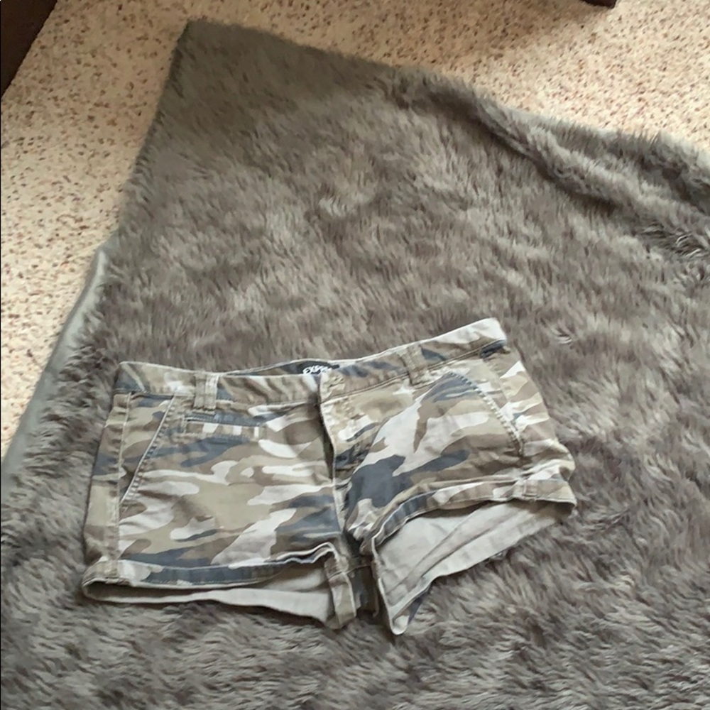 Shorts - Picture 1 of 3